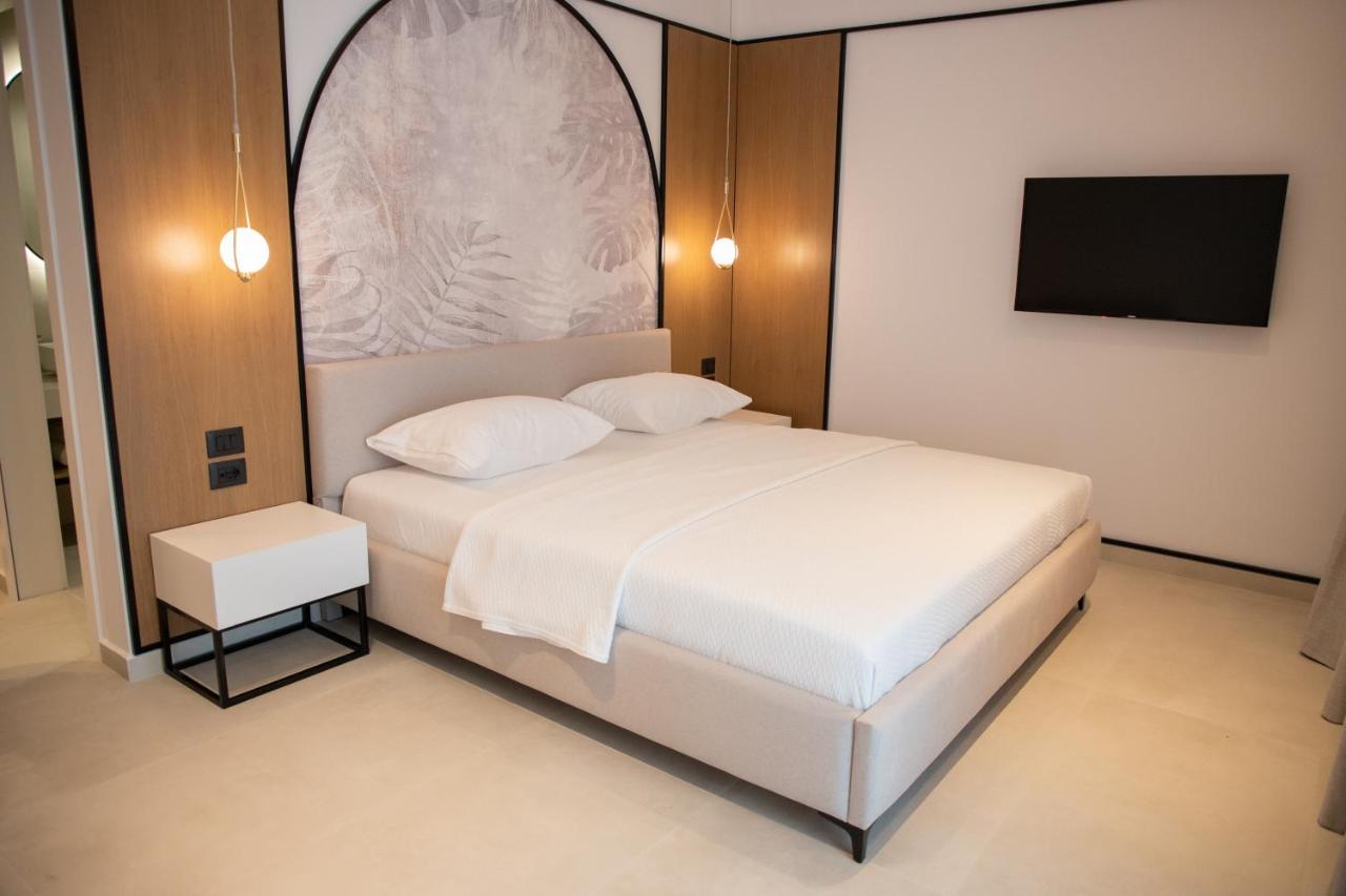 Colosseum Hotel Ксамил Экстерьер фото
