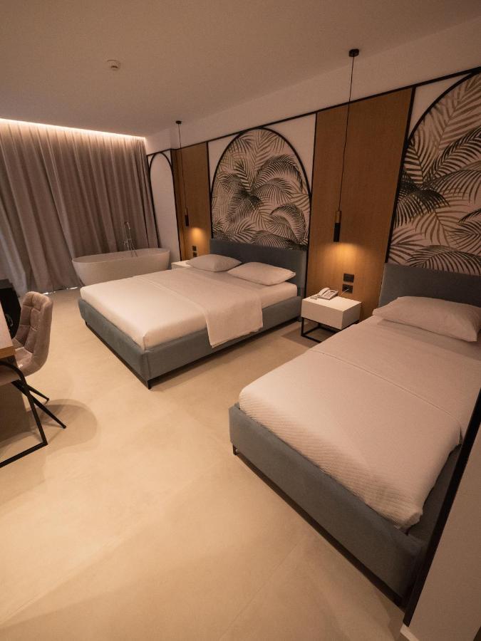 Colosseum Hotel Ксамил Экстерьер фото